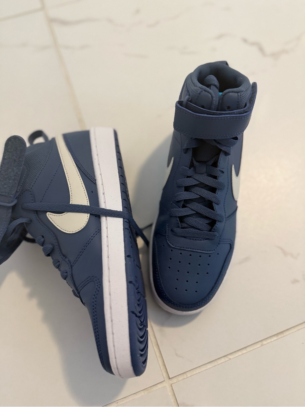 Nike Kids Navy Sneakers with White Swoosh - Picture 2 of 7